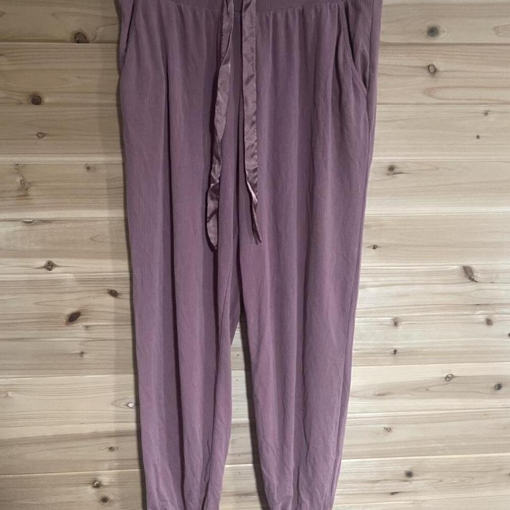 Victoria's Secret Mauve Pajama Set - Picture 5 of 8